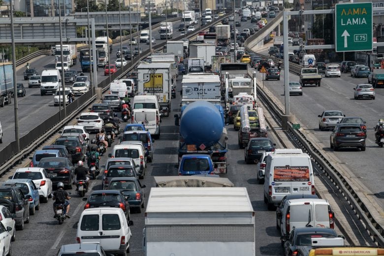 «Έμφραγμα» στον Κηφισό λόγω τροχαίου