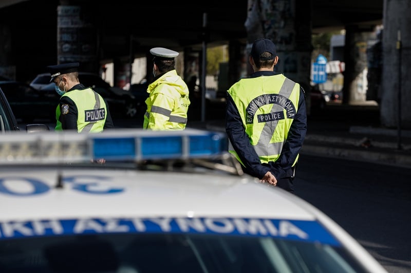 Έξι ασυνείδητοι οδηγούσαν χωρίς δίπλωμα και τρεις μεθυσμένοι στη Θεσσαλονίκη