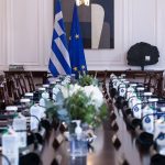 Ποιοι μένουν, ποιοι φεύγουν και ποια είναι τα νέα πρόσωπα στην κυβέρνηση