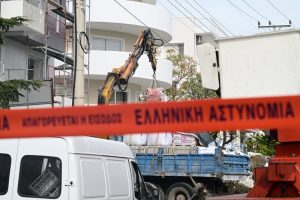 Συνελήφθησαν δύο εργολάβοι για το χθεσινό εργατικό δυστύχημα στην Βούλα
