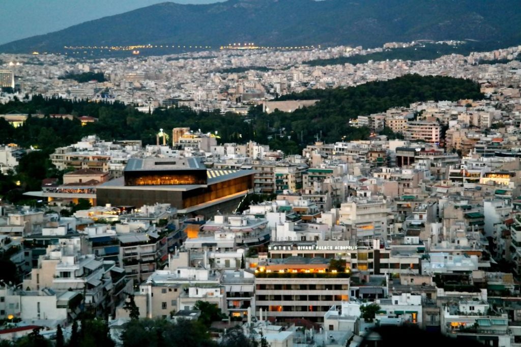 Παρατάθηκε η υποβολή αιτήσεων στο πρόγραμμα «Κοινωνική Στέγαση» του δήμου Αθηναίων