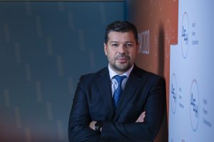 Αύξηση προσαρμοσμένου EBITDA 41% στα 1,8 δισ. για ΔΕΗ το 2024