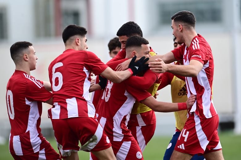 UEFA Youth League: Ο Ολυμπιακός «λύγισε» στα πέναλτι τη Στουρμ Γκρατς και πέρασε στα προημιτελικά