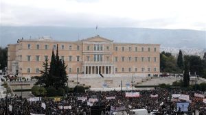 Στις 11 τα συλλαλητήρια στη μνήμη των θυμάτων της τραγωδίας των Τεμπών