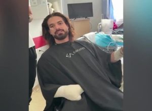 Άρης Μουγκοπέτρος: «Θα παίξω ξανά κλαρίνο έστω και με ένα χέρι»