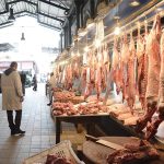 Tα αμνοερίφια στο καλάθι του Πάσχα, πίεση στην τιμή παραγωγού