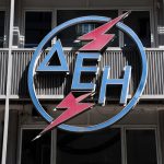 ΔΕΗ: Μειώσεις έως 35% στα τιμολόγια του Απριλίου