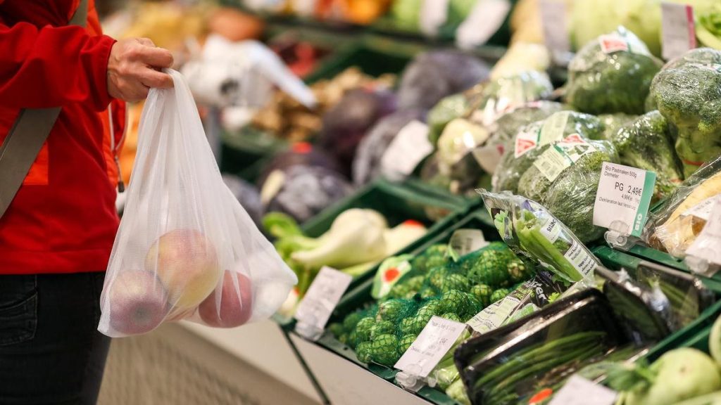 Μετάβαση σε ιδιωτικές μάρκες και νέες κατηγορίες καταναλωτών χαρακτηρίζουν το λιανικό εμπόριο τροφίμων ΕΕ