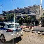 Διπλή δολοφονία στο Αίγιο: Επεισοδιακή μεταγωγή του 23χρονου δράστη στα δικαστήρια – Έβριζε εισαγγελείς και αστυνομικούς, δεν είχε δικηγόρο