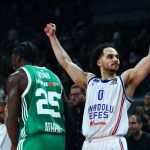 Euroleague: Η Εφές κέρδισε τον Παναθηναϊκό στο ΟΑΚΑ και ισοφάρισε την σειρά σε 1-1 νίκες
