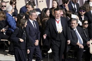 Κηδεία πάπα Φραγκίσκου: Δεκάδες διεθνείς ηγέτες έχουν φτάσει στην πλατεία του Αγίου Πέτρου – Δείτε φωτογραφίες