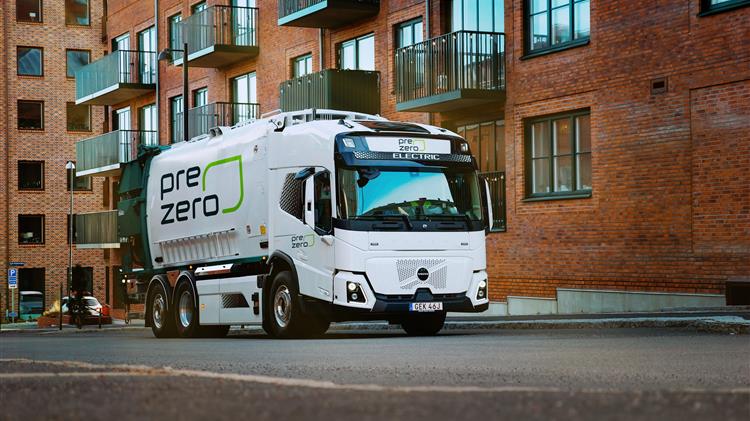 Η Volvo πουλά 35 ηλεκτρικά φορτηγά στην εταιρεία διαχείρισης απορριμμάτων PreZero