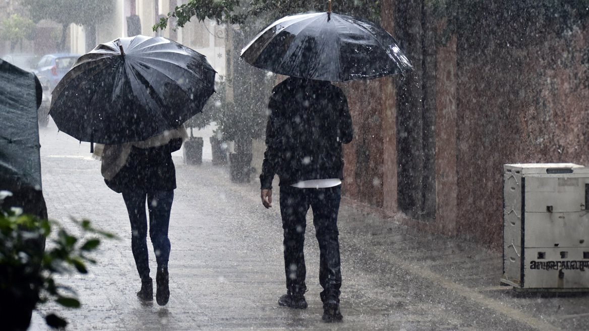 Τοπικές καταιγίδες και μεταφορά αφρικανικής σκόνης στα νότια