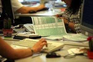 Φορολογικές δηλώσεις 2025: Τα δύο κλειδιά που έφεραν την μεγάλη ανατροπή και εξασφαλίζουν λιγότερη ταλαιπωρία και περισσότερη αποτελεσματικότητα