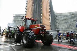 Στους δρόμους των Βρυξελλών βγάζουν οι αγρότες τα τρακτέρ στις 20 Μαΐου κατά του ενιαίου ταμείου ΚΑΠ