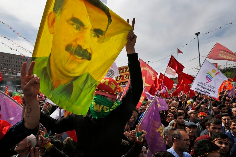 Το PKK ανακοίνωσε τη διάλυσή του και το τέλος του ένοπλου αγώνα