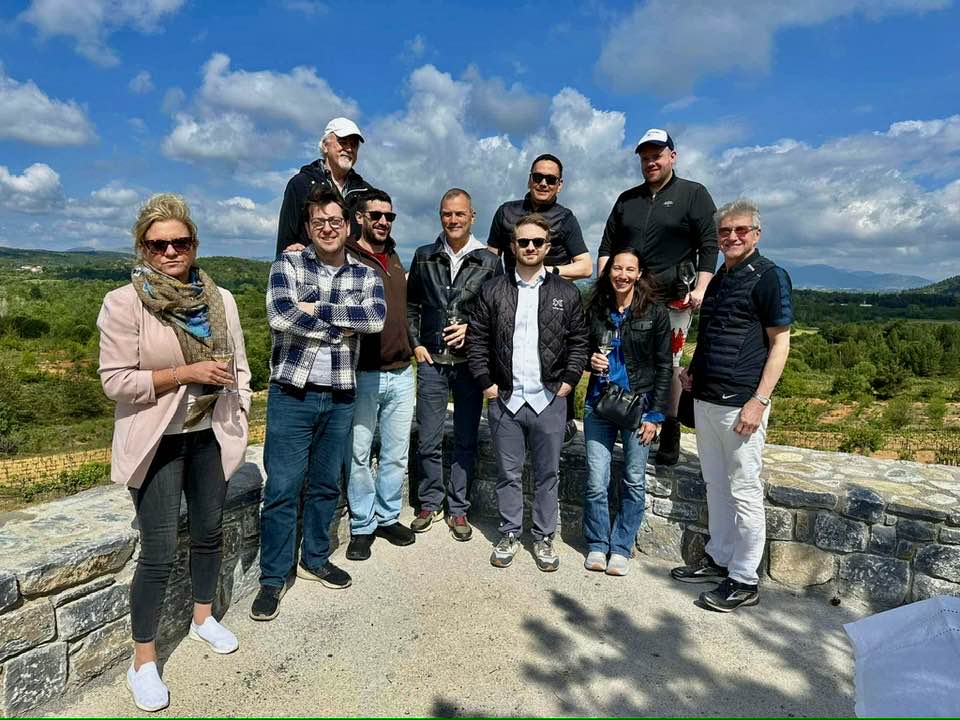 Στην Πελοπόννησο 9 Master Sommeliers από ΗΠΑ, δοκίμασαν οίνους της περιοχής και Κεφαλονιάς - Winetrails