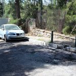 Βίντεο ντοκουμέντο από τη στιγμή που το τζιπ στο Παγκράτι τυλίγεται στις φλόγες – Στο κάθισμα του συνοδηγού βρέθηκε το θύμα
