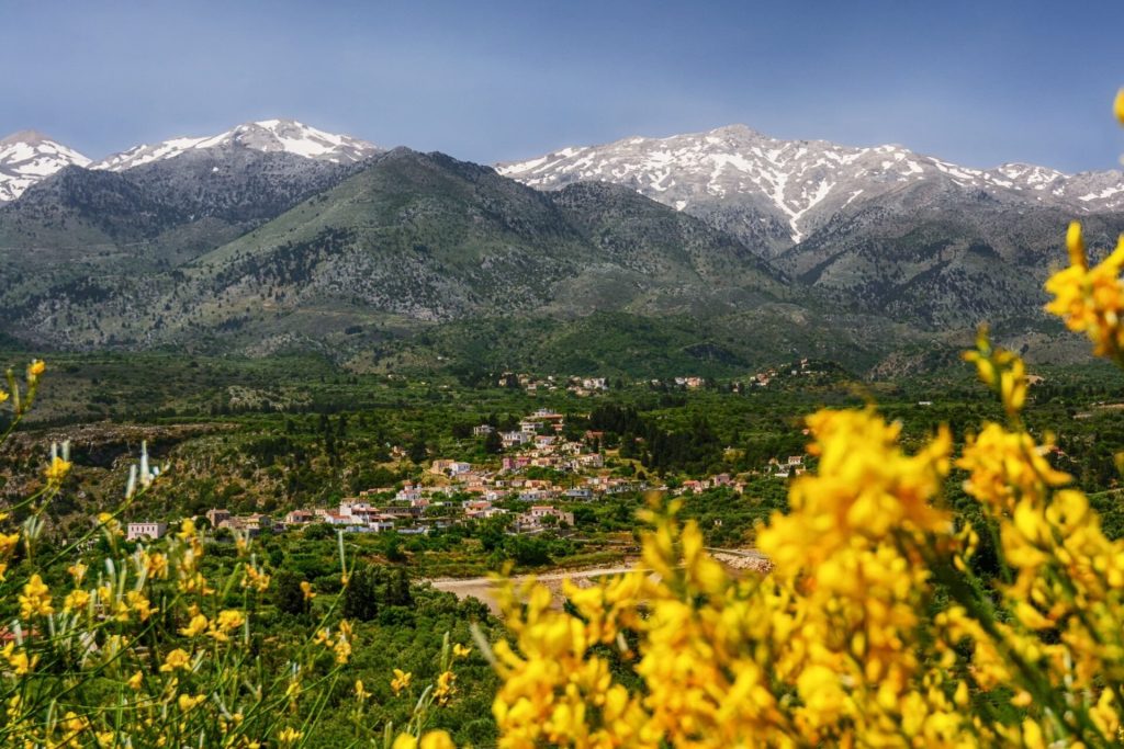 Νοτιάδες, σκόνη και άνοδος της θερμοκρασίας