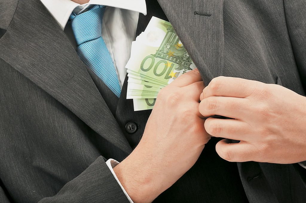 Κλοπή επιδοτήσεων από επιτήδειους και άρνηση συνεργασίας κατά τον έλεγχο στον ΟΠΕΚΕΠΕ, γράφουν οι εισαγγελείς