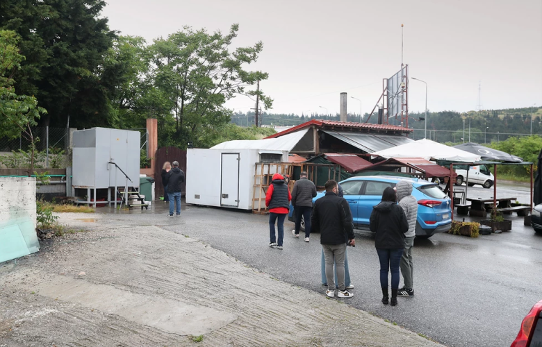 Βρέθηκε η γυναίκα που απέβαλε έμβρυο πίσω από καντίνα στην Θεσσαλονίκη – «Πήγα να ουρήσω και δεν κατάλαβα τι συνέβη», είπε