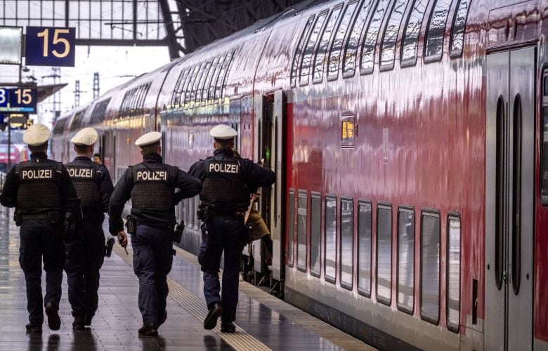 Τουλάχιστον 17 τραυματίες σε επίθεση με μαχαίρι στον σιδηροδρομικό σταθμό του Αμβούργου – Συνελήφθη 39χρονη Γερμανίδα