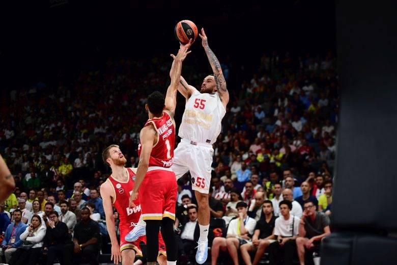 Euroleague: Τραγικός ο Ολυμπιακός του Μπαρτζώκα, άνετα στον τελικό η Μονακό του Σπανούλη