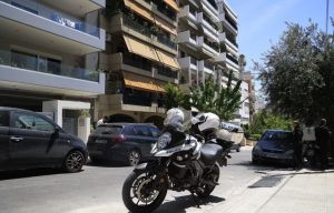 Oικογενειακός εφιάλτης στη Νέα Σμύρνη: Οι καβγάδες πατέρα και γιου για την εξάρτηση από τα ναρκωτικά