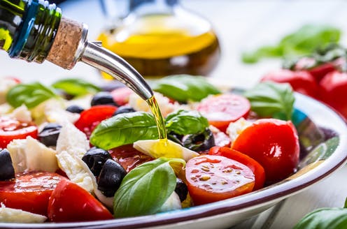 Η ισπανική κυβέρνηση προωθεί νέο διάταγμα για υγιεινή και αξιοπρεπή διατροφή στα δημόσια ιδρύματα φροντίδας
