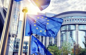 Κομισιόν: Εκταμίευση 3,13 δισ. ευρώ στην Ελλάδα στο πλαίσιο του προγράμματος Ανάκαμψης και Ανθεκτικότητας