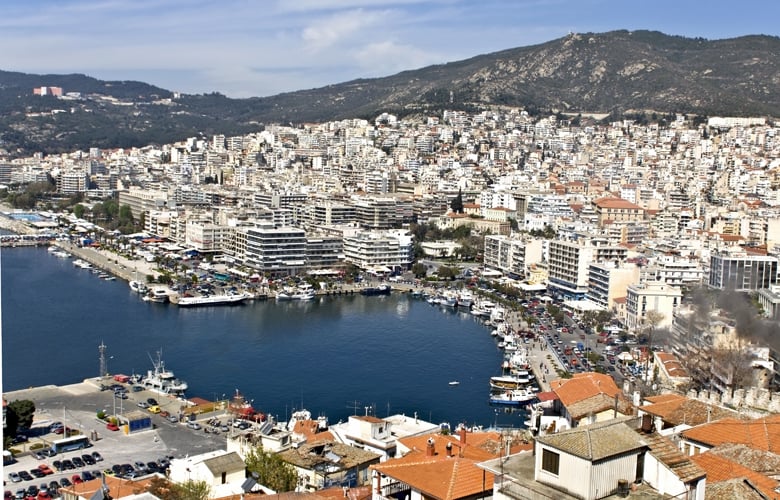 Σύλληψη διακινητή μεταναστών στο λιμάνι της Καβάλας