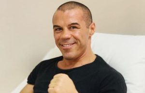 Στο νοσοκομείο ο Μιχάλης Ζαμπίδης – Δείτε την φωτογραφία που ανέβασε