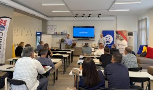 Η ΜΕΒΓΑΛ εγκαινίασε το πρόγραμμα εκπαίδευσης των παραγωγών της Academilk - Τυροκόμος