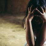 Εκπαιδευτής ιππασίας κατηγορείται για βιασμό και κατάχρηση ανήλικων μαθητριών του