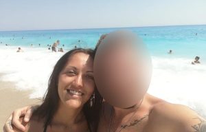 «Ο δολοφόνος την μαχαίρωνε πάλι μπροστά μας – Ένιωσα μίσος και οργή που τον είδα», λέει ο πατέρας της Κυριακής Γρίβα για την δίκη