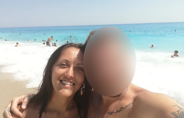 «Ο δολοφόνος την μαχαίρωνε πάλι μπροστά μας – Ένιωσα μίσος και οργή που τον είδα», λέει ο πατέρας της Κυριακής Γρίβα για την δίκη