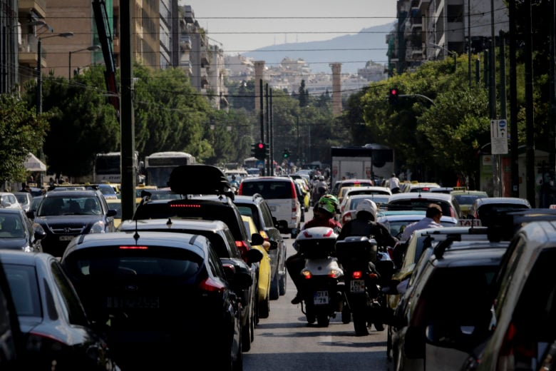 Η ΑΑΔΕ δέσμευσε 31 οχήματα και επέβαλε πρόστιμα για παράνομη κυκλοφορία