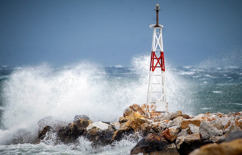 Θυελλώδεις βόρειοι άνεμοι μέχρι 9 μποφόρ προβλέπονται για σήμερα