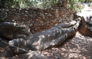 Ψήφισμα της ΕΑΣ Νάξου για παραμονή των ιστορικών Κούρων στις Μέλανες