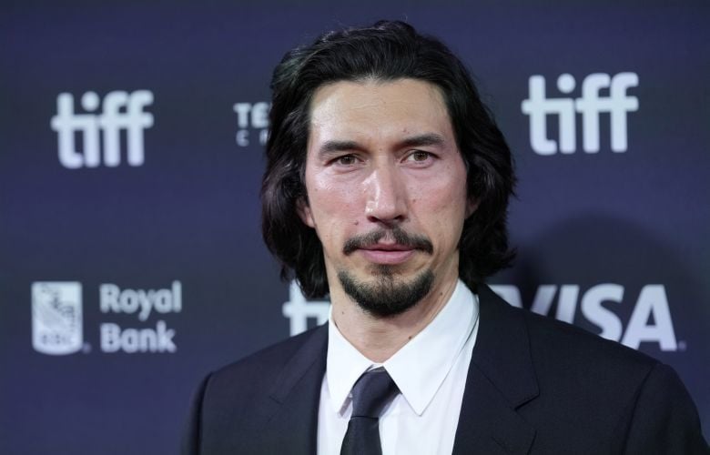 Άρχισαν τα γυρίσματα για το «Paper Tiger» με πρωταγωνιστές τους Άνταμ Ντράιβερ, Σκάρλετ Γιόχανσον και Μάιλς Τέλερ