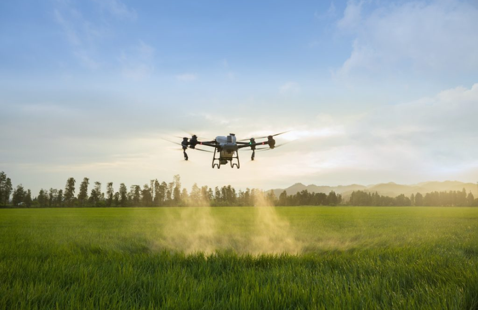 Η Agrotech χαρίζει έναν φορτιστή με κάθε αγορά ψεκαστικού drone DJI Agras T50 - Profi