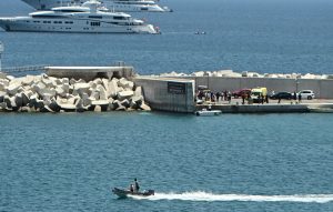 Πτώση ελικοπτέρου στη Βουλιαγμένη: «Από τύχη δεν είχαμε πολύ σοβαρό δυστύχημα» είπε εμπειρογνώμονας αεροπορικών ατυχημάτων – Δείτε βίντεο
