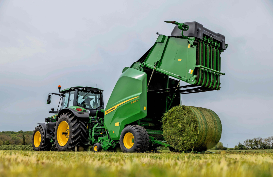Η John Deere παρουσιάζει την επόμενη γενιά χορτοδετικών κυλινδρικών δεμάτων - Profi