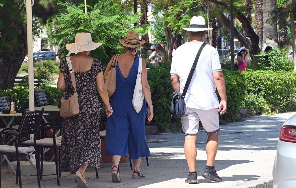 Άστατος ο καιρός αύριο Κυριακή – «Καυτή» αναμένεται η πρώτη εβδομάδα του Ιουνίου
