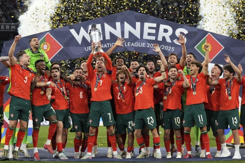 Τραγωδία στον τελικό του Nations League: Οπαδός έπεσε από ύψος 8 μέτρων και σκοτώθηκε