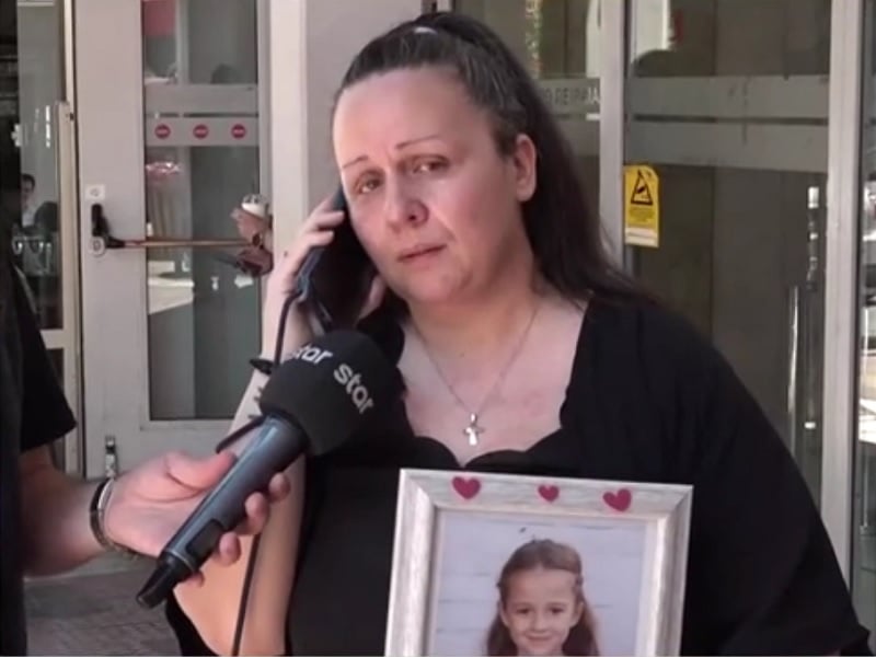 Ξέσπασε η μητέρα της 7χρονης που σκοτώθηκε από φορτηγό στη Νίκαια: «Φταίει η υποτιθέμενη αδελφή μου»