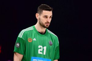 «Βόμβα» από τον Ιωάννη Παπαπέτρου: Σταματά το μπάσκετ σε ηλικία 31 ετών