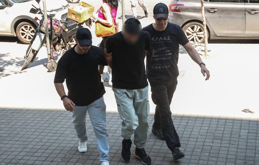 Βρέθηκε το όπλο του 49χρονου Τούρκου που πυροβόλησε κατά στελεχών της ΕΥΠ – «Νόμιζα ότι ήταν άνθρωποι των τουρκικών μυστικών υπηρεσιών»