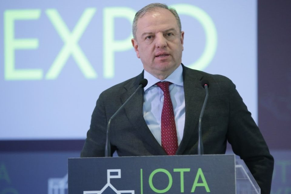 Απομακρύνονται Σταμενίτης Στρατάκος, Βορίδης, επίσης, Χατζηβασιλείου Μπουκώρος