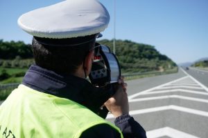 Καραμπόλα τεσσάρων οχημάτων στο ύψος του Mediterranean Cosmos στην εθνική οδό Θεσσαλονίκης-Μουδανιών